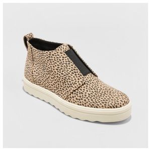 Universal Thread Lilian Microsuede Leopard Print Slip-Ons